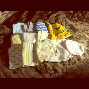 10 receiving blankets & taggies blanket